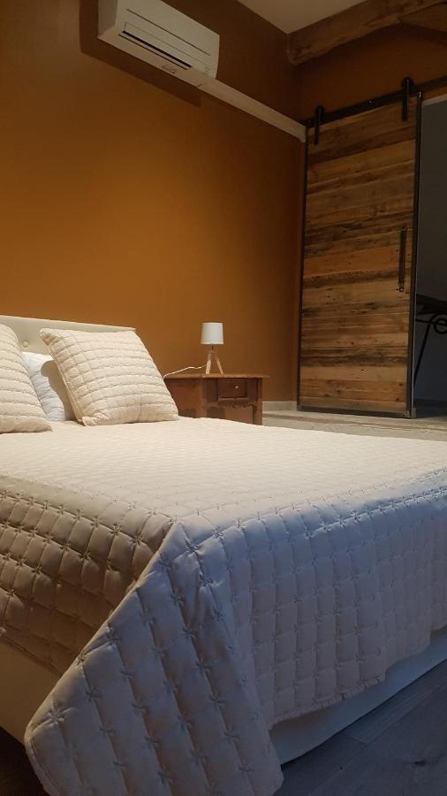 Domaine Des Grands Chenes Bed and Breakfast Preveranges Εξωτερικό φωτογραφία